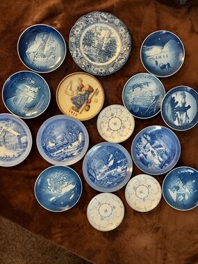 Blue and White Decorative Ceramic Wall Plates - Classic Winter Scene Set